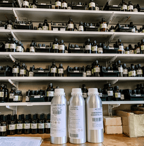 The Ultimate Guide to Buying Wholesale Essential Oils for Your Small Business